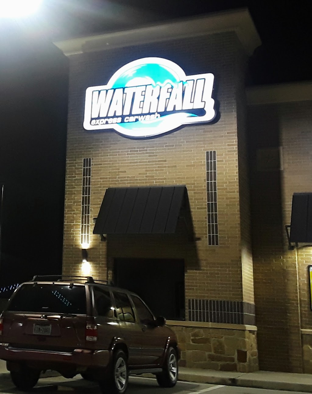 Waterfall Express Car Wash | 21823 Clay Rd, Katy, TX 77449 | Phone: (713) 271-1851