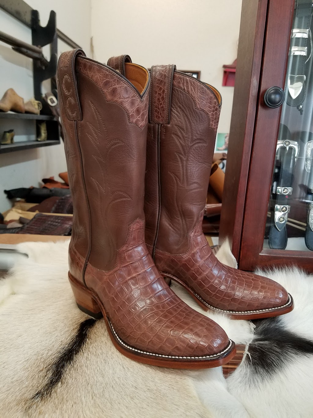 Als Handmade Boots | 2323 Fannin St, Houston, TX 77002 | Phone: (832) 488-3000
