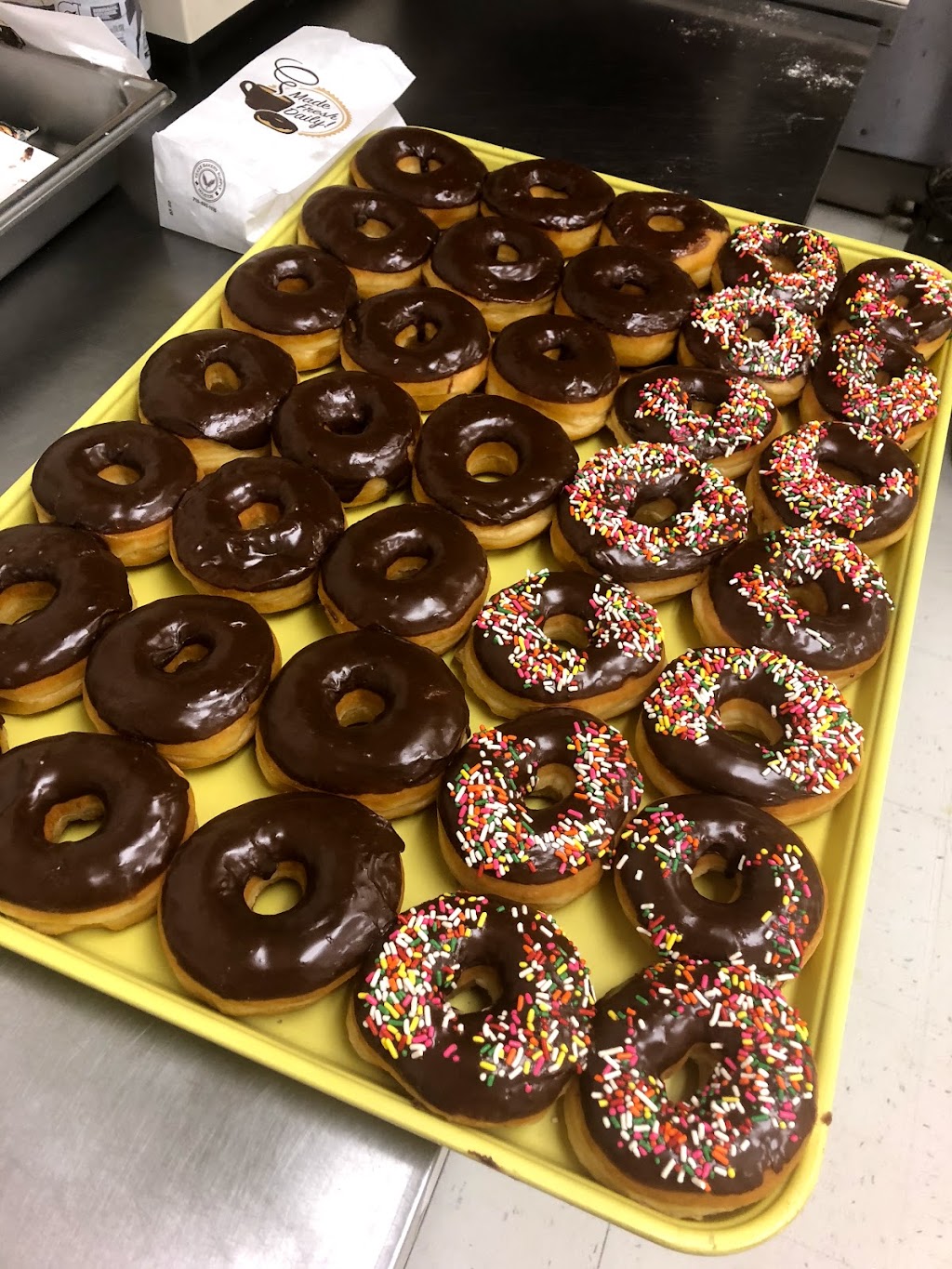 Snowflake Donuts | 1270 Crabb River Rd # 400, Richmond, TX 77469 | Phone: (281) 545-1907