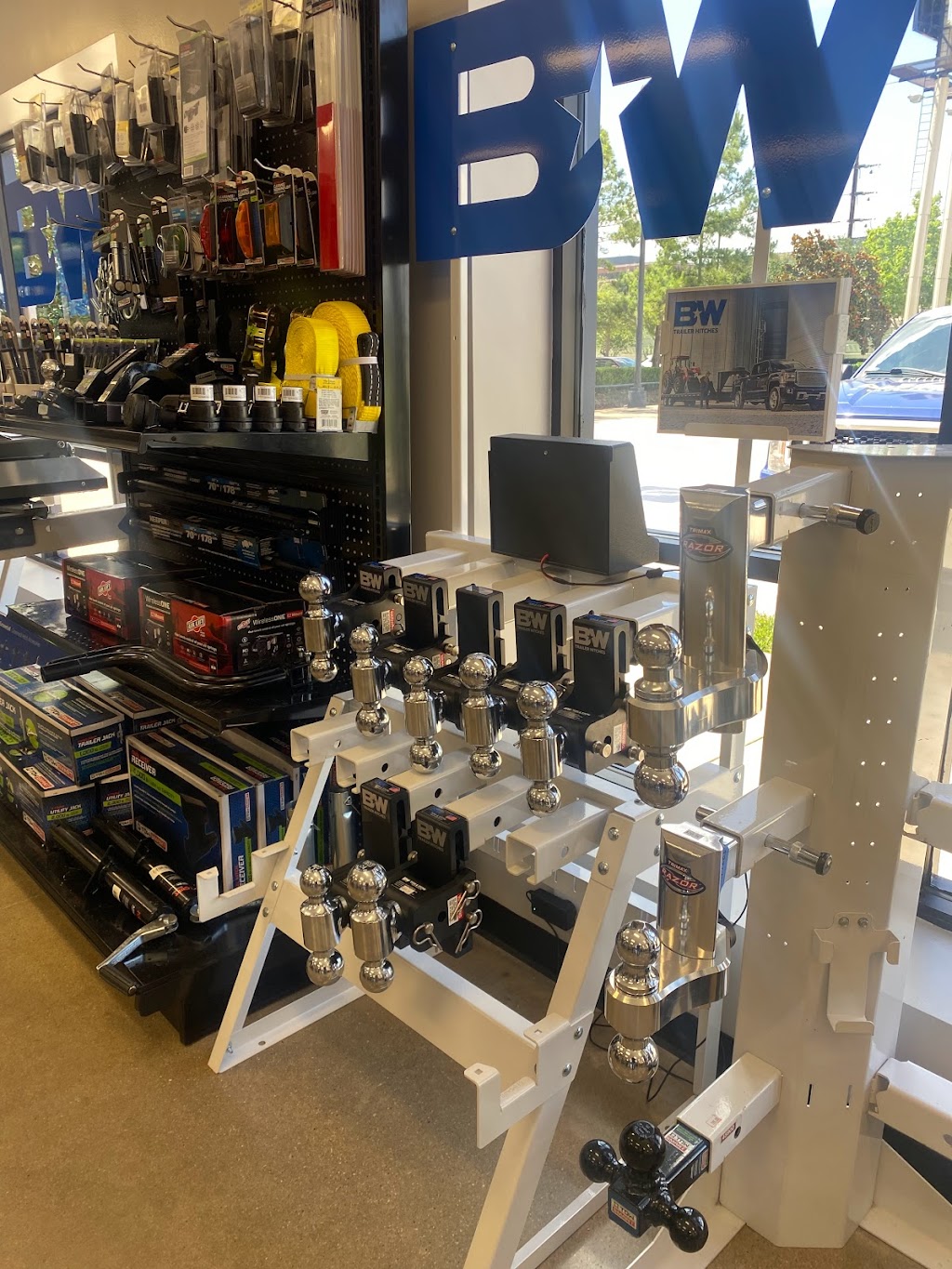 Discount Hitch & Truck Accessories | 16009 Katy Fwy, Houston, TX 77094 | Phone: (713) 939-0880