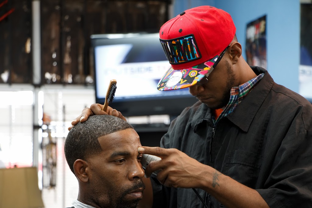 World Star Cuts Barber Shop | 5845 W Airport Blvd, Houston, TX 77035 | Phone: (713) 485-0116